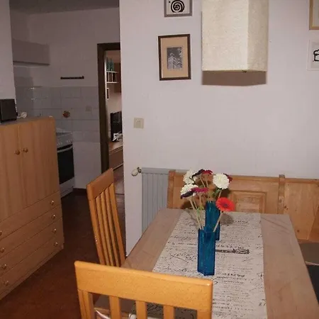 With 2 Bedrooms * Zirkitz