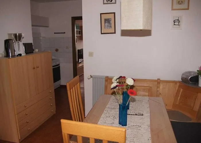 With 2 Bedrooms * Zirkitz